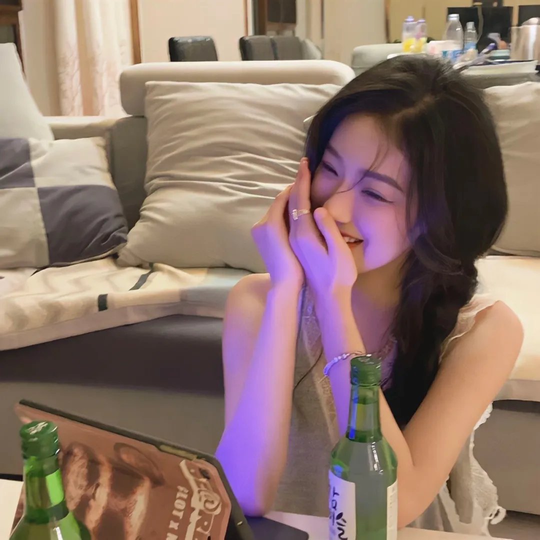 沉睡的妮可